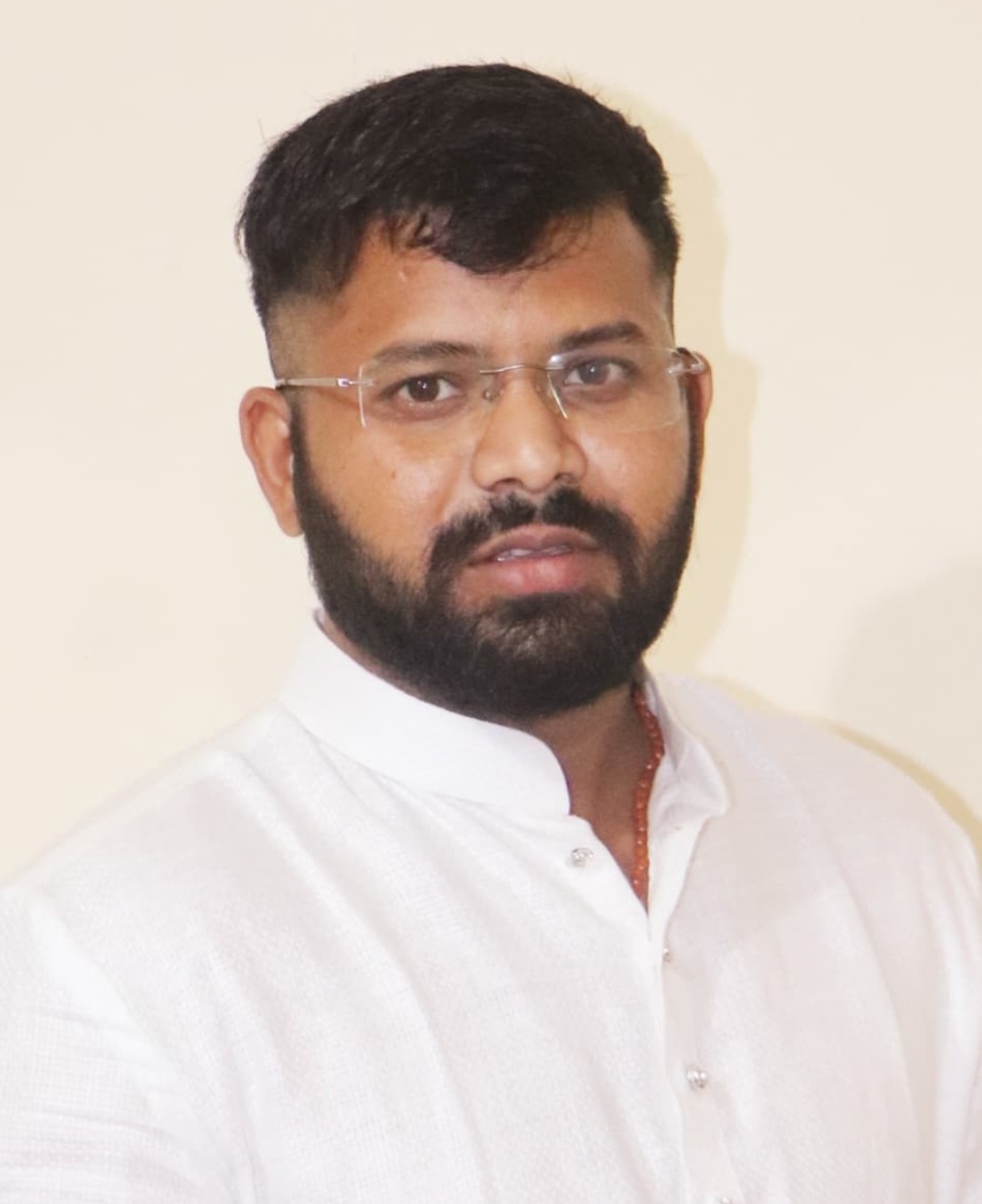 Mr Mahendr Laxman Jadhav