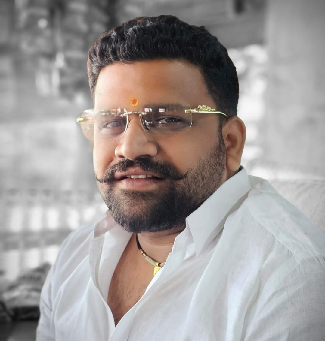 Mr Manohar Dnyaneshwar Yadnekar